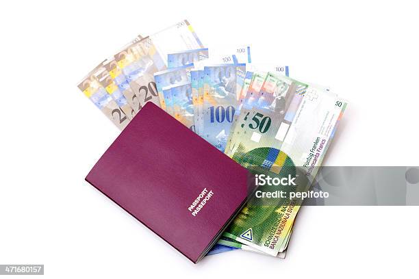 Szwajcarska Waluta Francs I Paszportowych - zdjęcia stockowe i więcej obrazów Białe tło - Białe tło, Szwajcarska waluta, 200