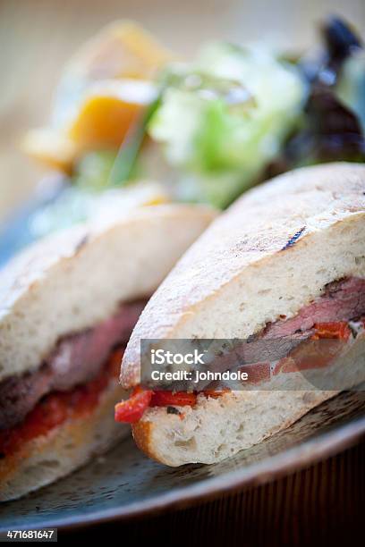 Roast Beef Sandwich Stockfoto und mehr Bilder von Brotsorte - Brotsorte, Fotografie, Geröstet