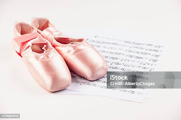 Sapatos De Ballet - Fotografias de stock e mais imagens de Arte - Arte, Bailarina, Bailarina de Ballet