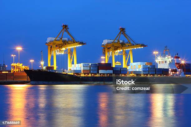 Industrial Spedizione Porta Al Tramonto A Bangkok Tailandia - Fotografie stock e altre immagini di Acqua