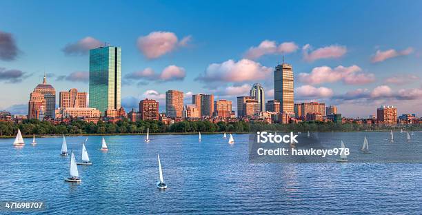 Panoramablick Auf Die Skyline Von Theboston Auf Der Anderen Seite Des Charles River Bas Stockfoto und mehr Bilder von Stadtsilhouette