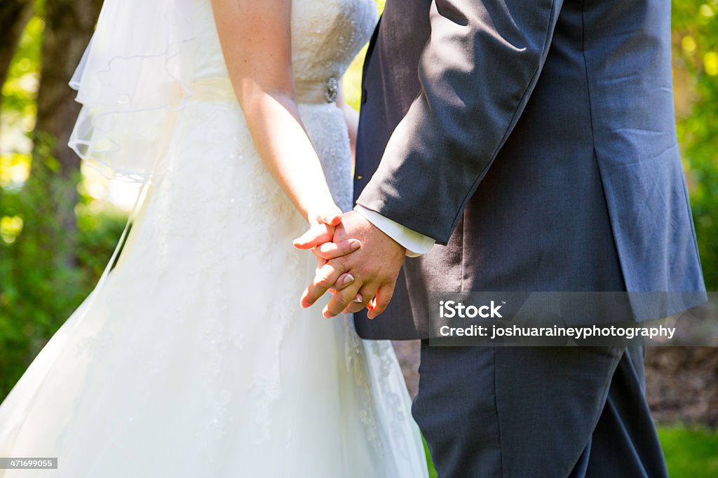 Braut und Bräutigam Hand - Lizenzfrei Braut Stock-Foto