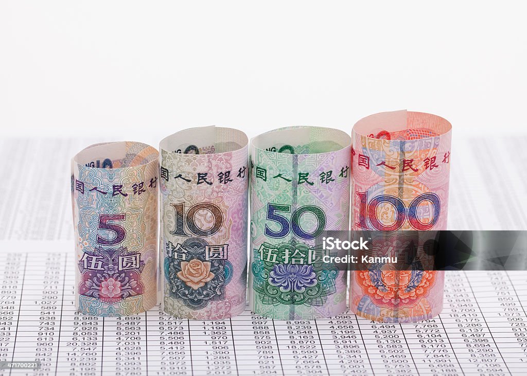 RMB banknoty Zwinięty na sprawozdania finansowe - Zbiór zdjęć royalty-free (Zwinięty - Aranżacja)