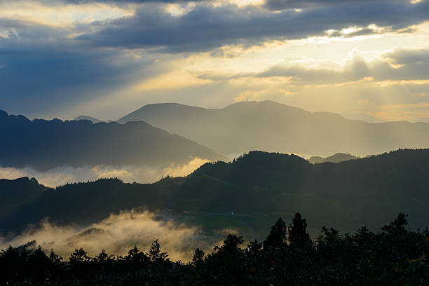 istock Sea of clouds 471701054