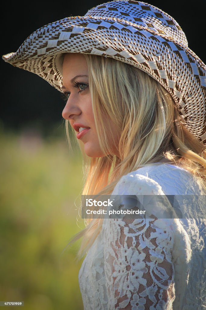 Loira Cowgirl - Foto de stock de Adulto royalty-free