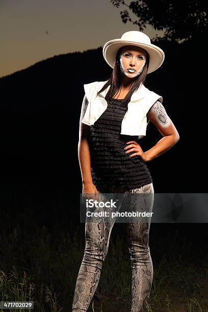 Foto de Pintado Cowgirl e mais fotos de stock de Adolescente - Adolescente, Adolescentes Meninas, Adulto