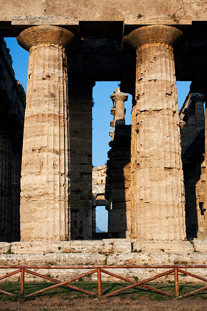 säulen von griechischen und römischen tempel in italien. - social history minerva past ancient stock-fotos und bilder