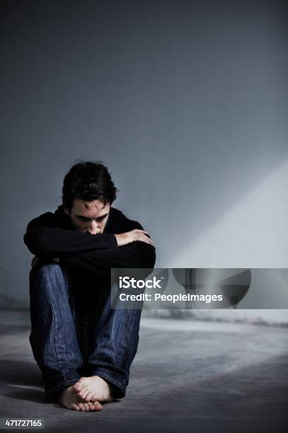 Lidiar Con El Estrés Foto de stock y más banco de imágenes de Depresión - Depresión, Hombres, 20 a 29 años