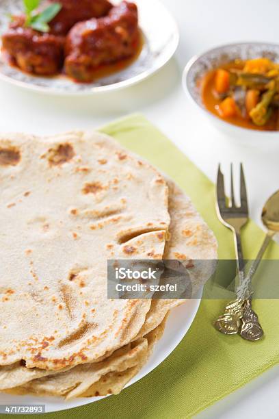 Comida Indiana Chapati - Fotografias de stock e mais imagens de Alimentação Saudável - Alimentação Saudável, Almoço, Caril