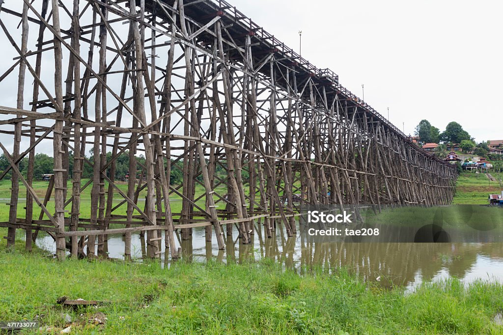 Lundi pont en bois en Thaïlande - Photo de Affaires Finance et Industrie libre de droits