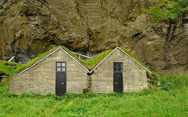 istock Abandoned traditional Icelandic house covered with turff, Iceland 471735751