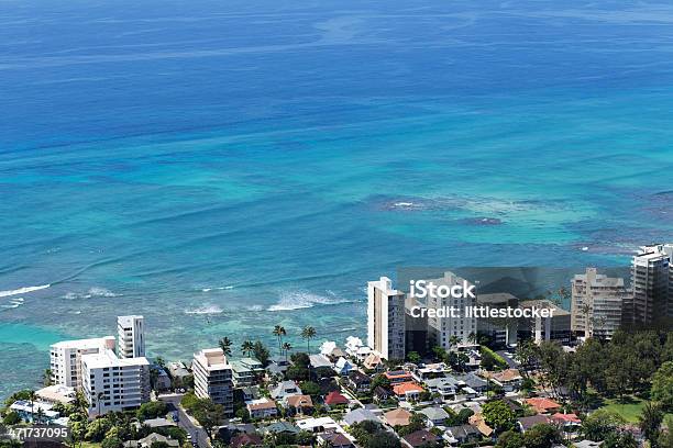 Horizonte De Honolulu Y Frente Al Mar Foto de stock y más banco de imágenes de Agua - Agua, Aire libre, Aloha - Palabra hawaiana