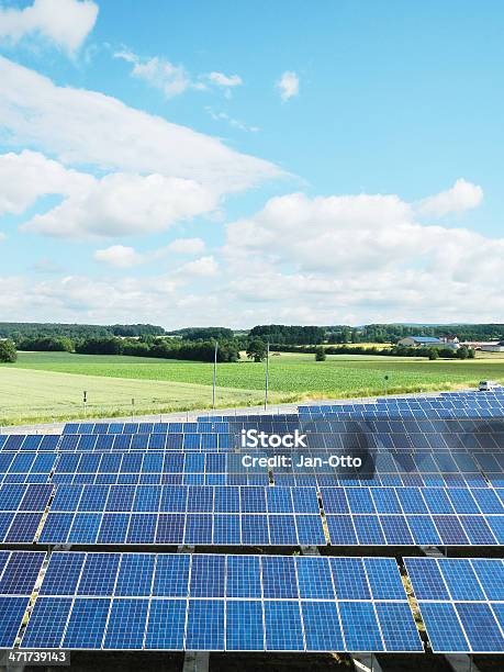 Solarzellen Stockfoto und mehr Bilder von Aussicht genießen - Aussicht genießen, Baugewerbe, Bauwerk