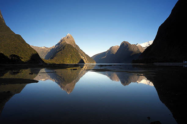 istock Mitre Peak And Milford Sound 471745113