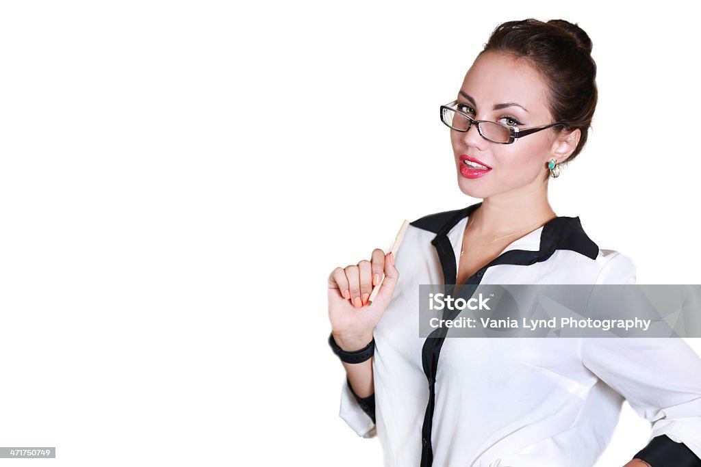 Jovem mulher de negócios com óculos segurando uma caneta - Royalty-free Bibliotecário Foto de stock