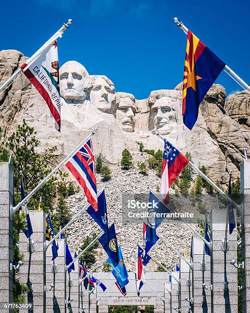 Mount Rushmore South Dakota Stockfoto und mehr Bilder von Mount Rushmore - Mount Rushmore, Abraham Lincoln, Amerikanische Flagge