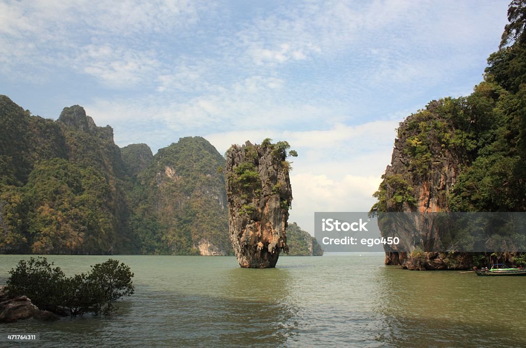 Tapu island - Foto de stock de Acantilado libre de derechos