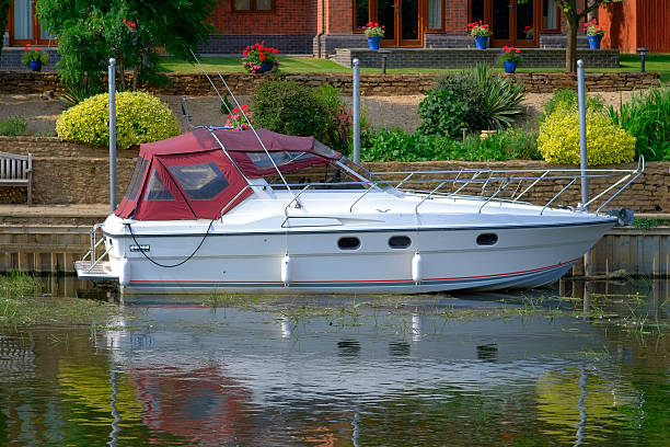 bidford - beauty in nature bidford motorboating british culture ストックフォトと画像