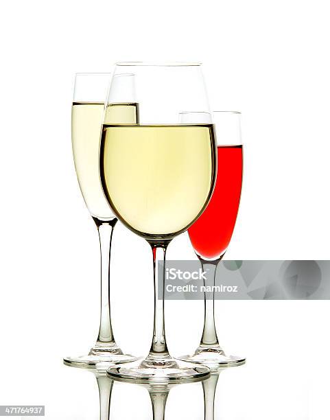 Foto de Vinho De Vidro Isolado No Fundo Branco e mais fotos de stock de Branco - Branco, Comemoração - Conceito, Fotografia - Imagem