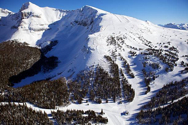 istock Delirium Dive Sunshine Village Ski Resort 471767135