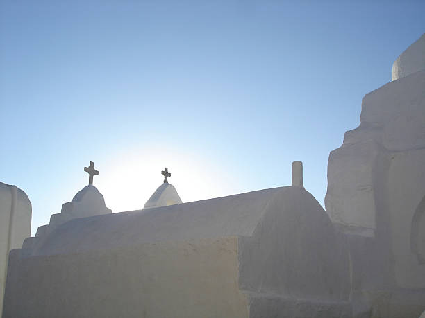 istock Panagia Paraportiani whitewashed church in Mykonos 471768795