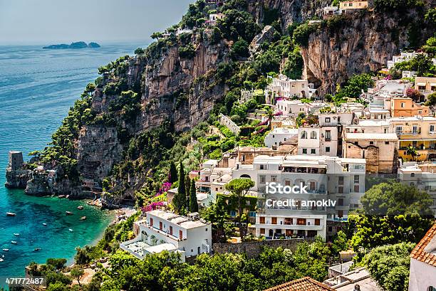 Foto de Vista De Positano Itália e mais fotos de stock de Aldeia - Aldeia, Antigo, Apartamento