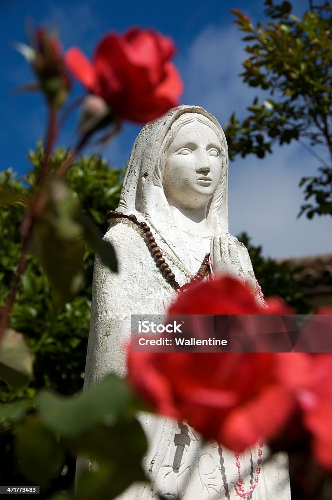  La Virgen María Foto de stock y más banco de imágenes de La Virgen María