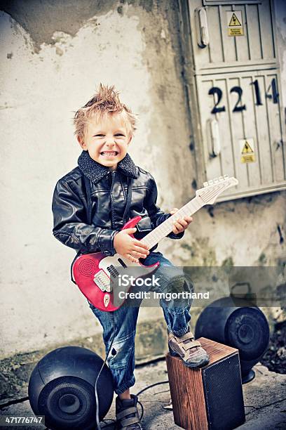 Photo libre de droit de Rock Pour Enfants banque d'images et plus d'images libres de droit de Guitare - Guitare, 2-3 ans, Amplificateur