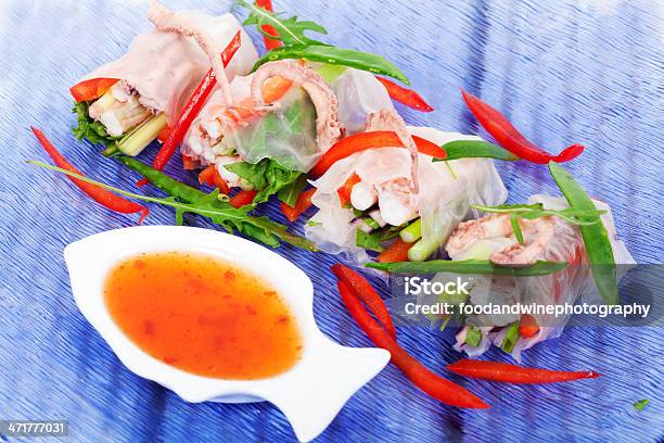 Vietnamesische Frühlingsrollen Mit Octopus Stockfoto und mehr Bilder von Chilisoße - Chilisoße, Fisch, Fische und Meeresfrüchte