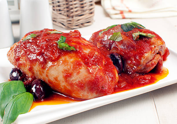 istock Chicken thighs or breasts in tomato sauce 471777451