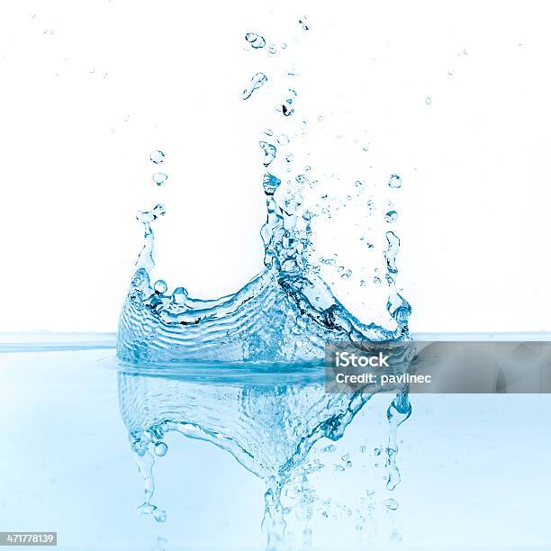 Wasser Spritzen Stockfoto und mehr Bilder von Blau - Blau, Fallen, Fließen