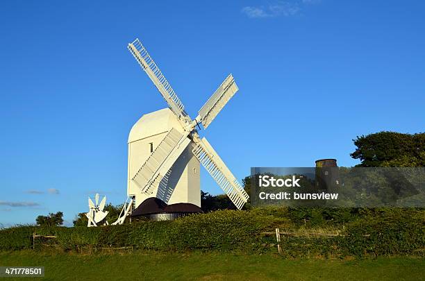 Sussex Pós Moinho - Fotografias de stock e mais imagens de Clayton - Burgess Hill - Clayton - Burgess Hill, Azul, Cereal