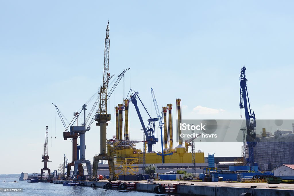 Construção da Plataforma de Petróleo de gás com dockyard - Royalty-free Mecklenburg-Vorpommern Foto de stock