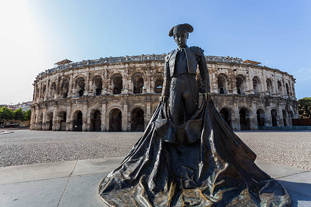 arènes - nimes photos et images de collection