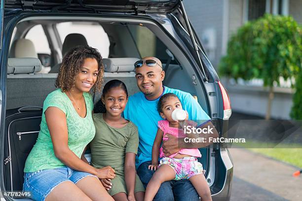 Roadtrip - zdjęcia stockowe i więcej obrazów Minivan - Minivan, Rodzina, Matka