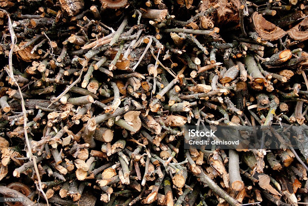 Snow log Stapel Holz im winter. Holzstapel der pine - Lizenzfrei Abholzung Stock-Foto