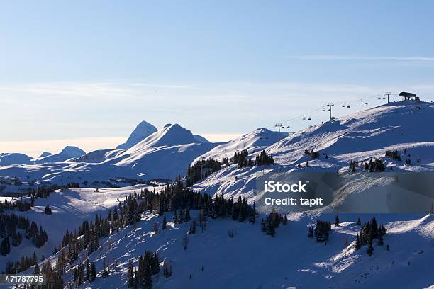 Monte Assiniboine Sunshine Aldeia Estância De Esqui - Fotografias de stock e mais imagens de Alberta