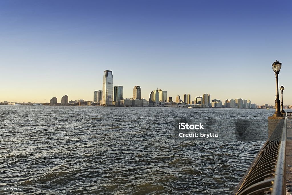 Vista su Jersey City e Fiume Hudson - Foto stock royalty-free di Acqua
