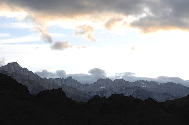 istock Sierra Nevada mountains at sunset 471797213