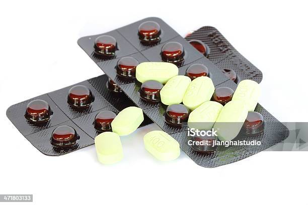 Foto de Remédios Medicinais E Cápsulas Embalados Em Bolhas e mais fotos de stock de Analgésico - Analgésico, Antibiotico, Cápsula