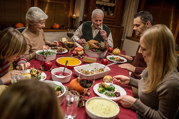 istock Multi Generation Family Celebrating Thanksgiving 471803262