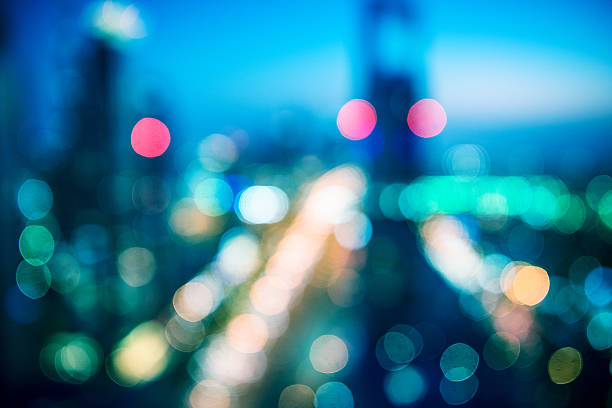istock Defocus car lights on the traffic 471803654