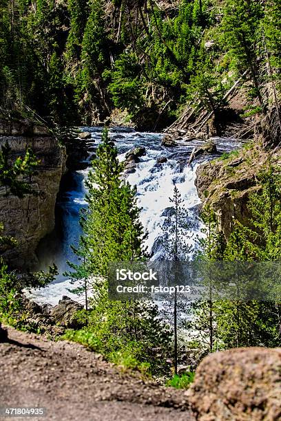 Naturaleza Parque Nacional Yellowstone Firehole Falls Wyoming Foto de stock y más banco de imágenes de Acantilado