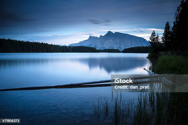 Park Narodowy Banff - zdjęcia stockowe i więcej obrazów Szczyt górski - Szczyt górski, Zachód słońca, Alberta