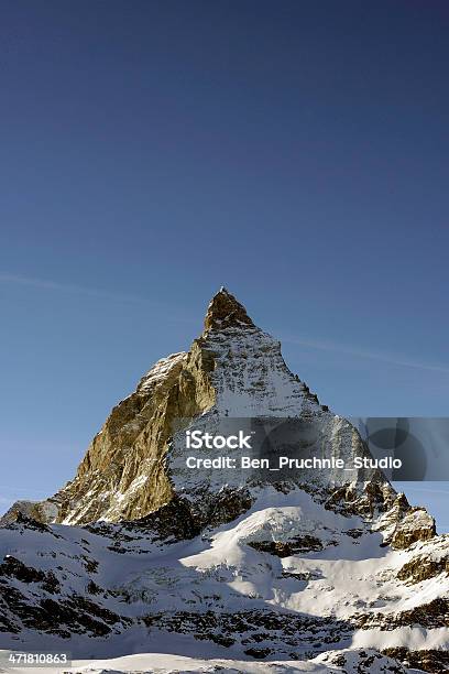 Foto de Foto De Paisagem Do Matterhorn Montanhas Na Suíça e mais fotos de stock de Alpes Peninos - Alpes Peninos, Alpes suíços, Aventura