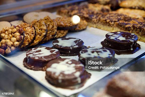 Cookies - Fotografias de stock e mais imagens de Amêndoa - Amêndoa, Assado no Forno, Bolacha