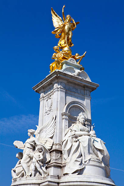 istock Victoria Memorial in London 471816301