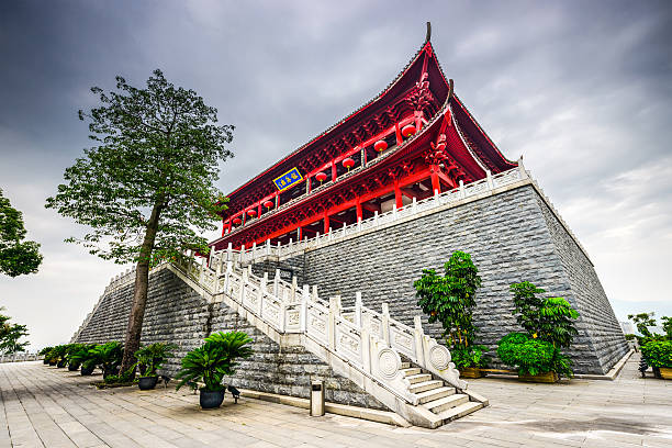 la storica torre cinese di fuzhou, cina - fuzhou foto e immagini stock