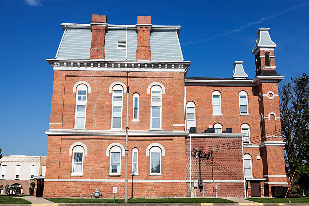 istock Old courthouse in Hillsboro, Montgomery County 471818423