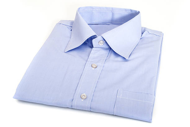 homem de camisa azul, dobrada bem, isolado no fundo branco - shirt close up white button - fotografias e filmes do acervo